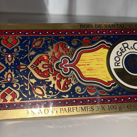 Roger & Gallet Box of 3 Sandal Wood Scented Soaps 3 @ 3.5 Oz each VTG SEALED NWT - Picture 5 of 14